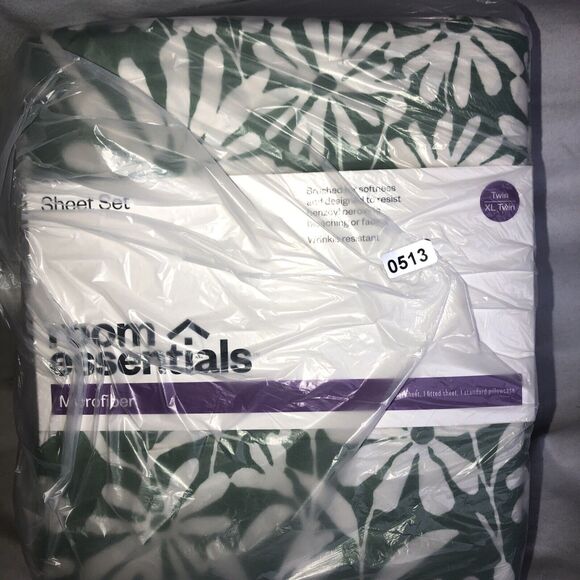 Room Essentials Twin/XL Twin Microfiber Green/white Floral Sheet Set NEW!! - Picture 8 of 8